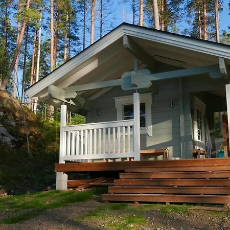 Lakeside Escape Stylish With Sauna شاليه *