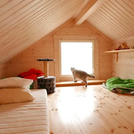 Lakeside Escape Stylish With Sauna *